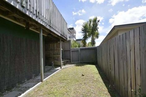 Photo of property in 5 Elliston Crescent, Stanmore Bay, Whangaparaoa, 0932
