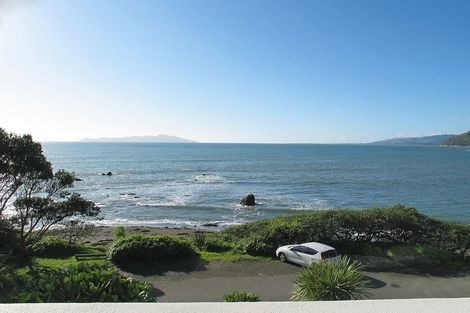 Photo of property in 3 Ocean Parade, Pukerua Bay, 5026