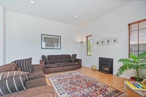 Photo of property in 141 Everitt Crescent, Whangamata, 3620