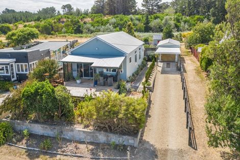 Photo of property in 72 Koputara Road, Himatangi Beach, Foxton, 4891