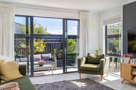 Photo of property in 6 Mcmillan Lane, Wallaceville, Upper Hutt, 5018