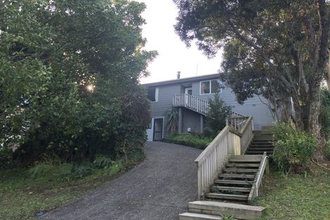 Photo of property in 25 Finn Place, Totara Vale, Auckland, 0629