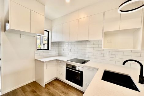 Photo of property in 11 Kiato Lane, Flat Bush, Auckland, 2019