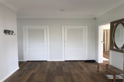 Photo of property in 11 Khouri Avenue, Karori, Wellington, 6012