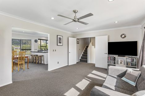 Photo of property in 2 Chilton Drive, Paraparaumu, 5032