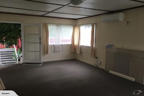 Photo of property in 2/292 Main Road, Tawa, Wellington, 5028