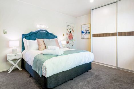 Photo of property in 140 Fisher Parade, Farm Cove, Auckland, 2012