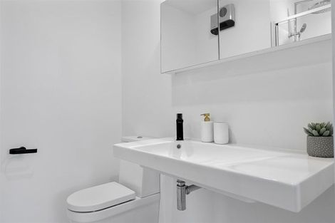 Photo of property in 24 Shillingford Boulevard, Rolleston, 7615