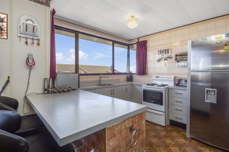 Photo of property in 27 Almora View, Ascot Park, Porirua, 5024