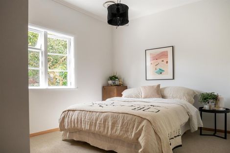 Photo of property in 122 Seddon Street, Naenae, Lower Hutt, 5011