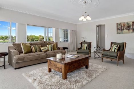 Photo of property in 56 Links View Drive, Omokoroa, 3114