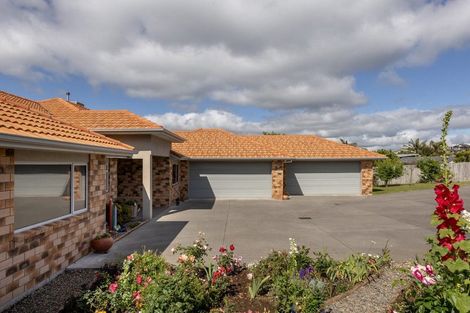 Photo of property in 109 Harbour View Road, Omokoroa, 3114