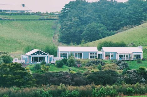 Photo of property in 12 Tamahunga Drive, Matakana, Warkworth, 0985