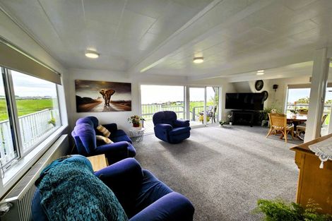 Photo of property in 10 Rimu Street, Kaka Point, Balclutha, 9271