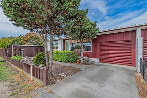 Photo of property in 2/242 Lake Terrace Road, Shirley, Christchurch, 8061