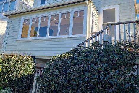 Photo of property in 35a Grant Road, Thorndon, Wellington, 6011