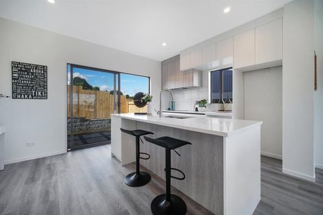 Photo of property in 56b Crestview Rise, Papakura, 2110