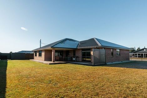 Photo of property in 8 Birch Hill Drive, Twizel, 7901