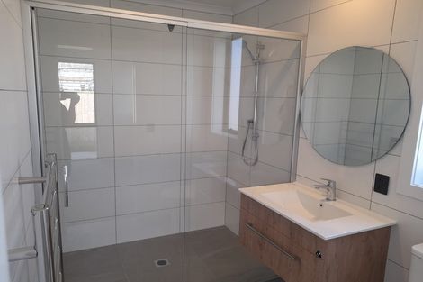 Photo of property in 10 Kenehi Road, Karaka, 2124