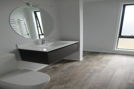 Photo of property in 28 Dahl Drive, Wallaceville, Upper Hutt, 5018