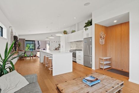 Photo of property in 17 Howden Drive, Jacks Point, 9371