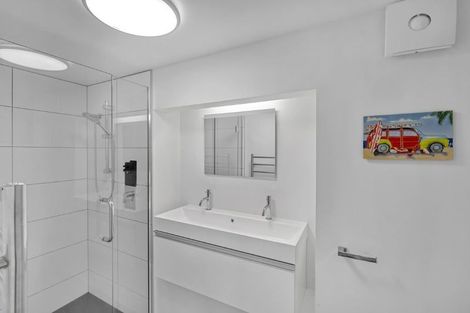 Photo of property in 18 Glendevere Terrace, Redcliffs, Christchurch, 8081