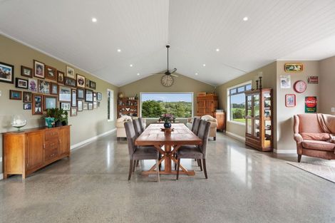 Photo of property in 13 Capstone Place, Te Kamo, Kamo, 0185