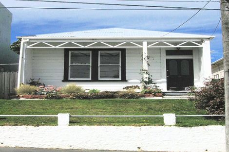 Photo of property in 14 Glendavar Street, Berhampore, Wellington, 6023