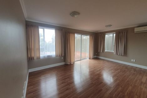 Photo of property in 27 Pahi Place, West Harbour, Auckland, 0618