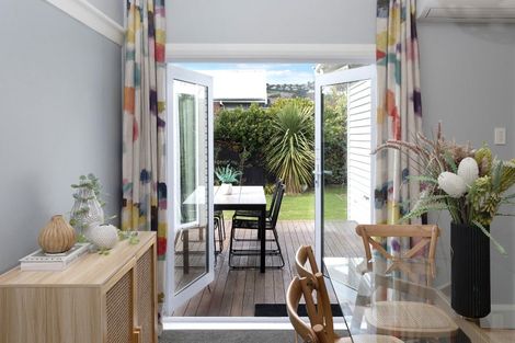 Photo of property in 2 Celia Street, Redcliffs, Christchurch, 8081