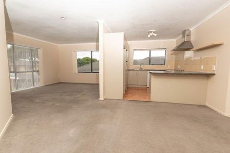 Photo of property in 10 Exotic Place, Massey, Auckland, 0614