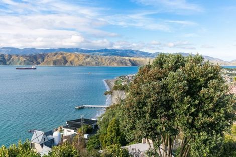 Photo of property in 92 Seatoun Heights Road, Seatoun, Wellington, 6022