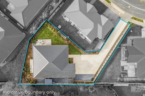 Photo of property in 15 Rewarewa Way, Timberlea, Upper Hutt, 5018