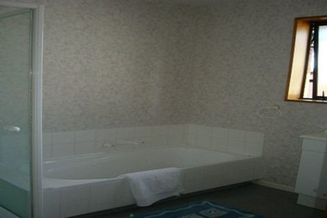 Photo of property in 1a Glenys Place, Broomfield, Christchurch, 8042