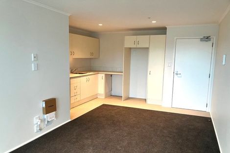 Photo of property in 11f/30 Westward Ho, Glen Eden, Auckland, 0602