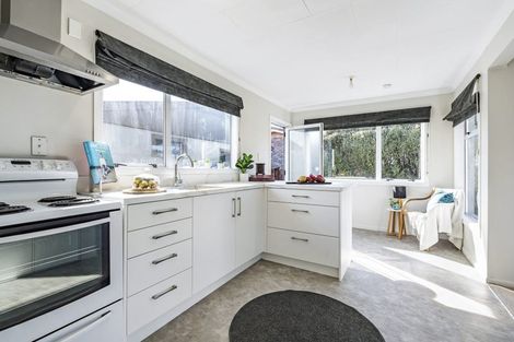 Photo of property in 71 Clifton Drive, Waitara, 4320