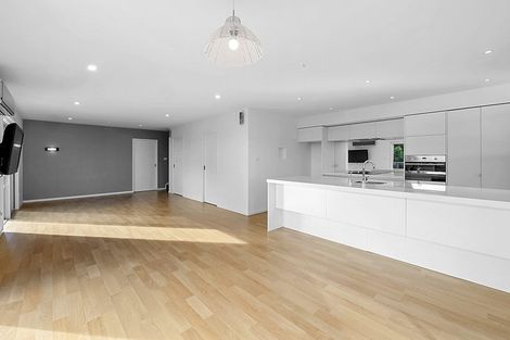 Photo of property in 459 Devon Street West, Lynmouth, New Plymouth, 4310