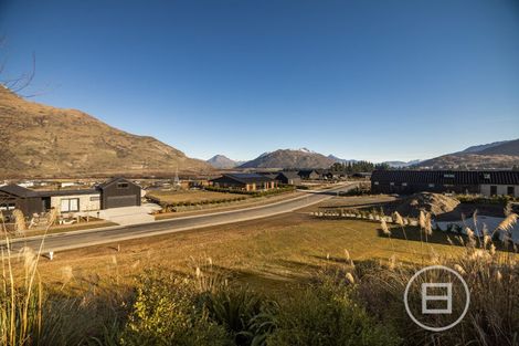 Photo of property in 2 Kahiwi Drive, Lower Shotover, 9304