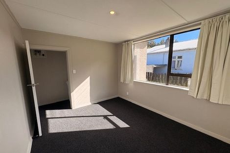 Photo of property in 96 South Road, The Glen, Dunedin, 9011