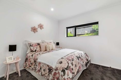 Photo of property in 12 San Casello Rise, Henderson, Auckland, 0612