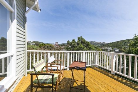 Photo of property in 17a Lochiel Road, Khandallah, Wellington, 6035