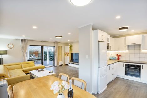 Photo of property in 81 Spence Road, Henderson, Auckland, 0612