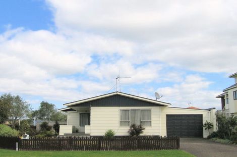 Photo of property in 178 Dickson Road, Papamoa Beach, Papamoa, 3118
