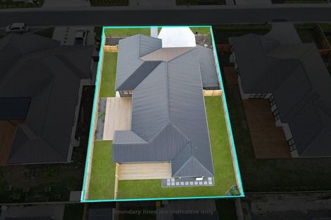 Photo of property in 12 Cutfield Lane, Kumeu, 0810