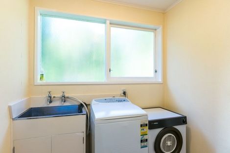 Photo of property in 5 Silverbirch Grove, Churton Park, Wellington, 6037