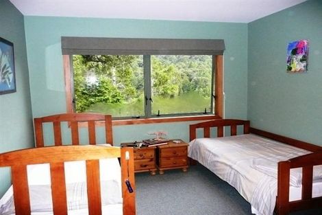 Photo of property in 52 Tram Valley Road, Swanson, Auckland, 0614