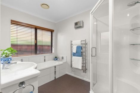 Photo of property in 6 Nimmo Avenue, Waikanae, 5036