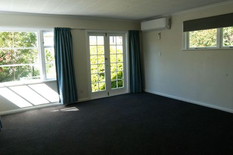 Photo of property in 18 Trelissick Crescent, Ngaio, Wellington, 6035