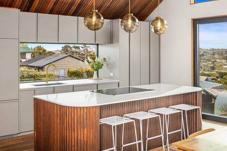 Photo of property in 50 Tiri Road, Manly, Whangaparaoa, 0930