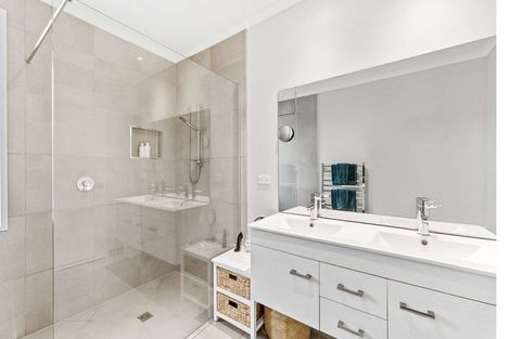 Photo of property in 16 Discovery Drive, Gulf Harbour, Whangaparaoa, 0930